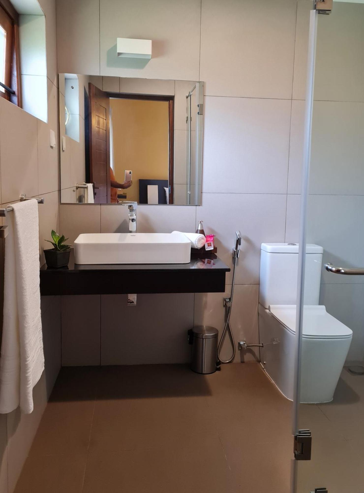 City Oasis 66 Negombo Eksteriør bilde
